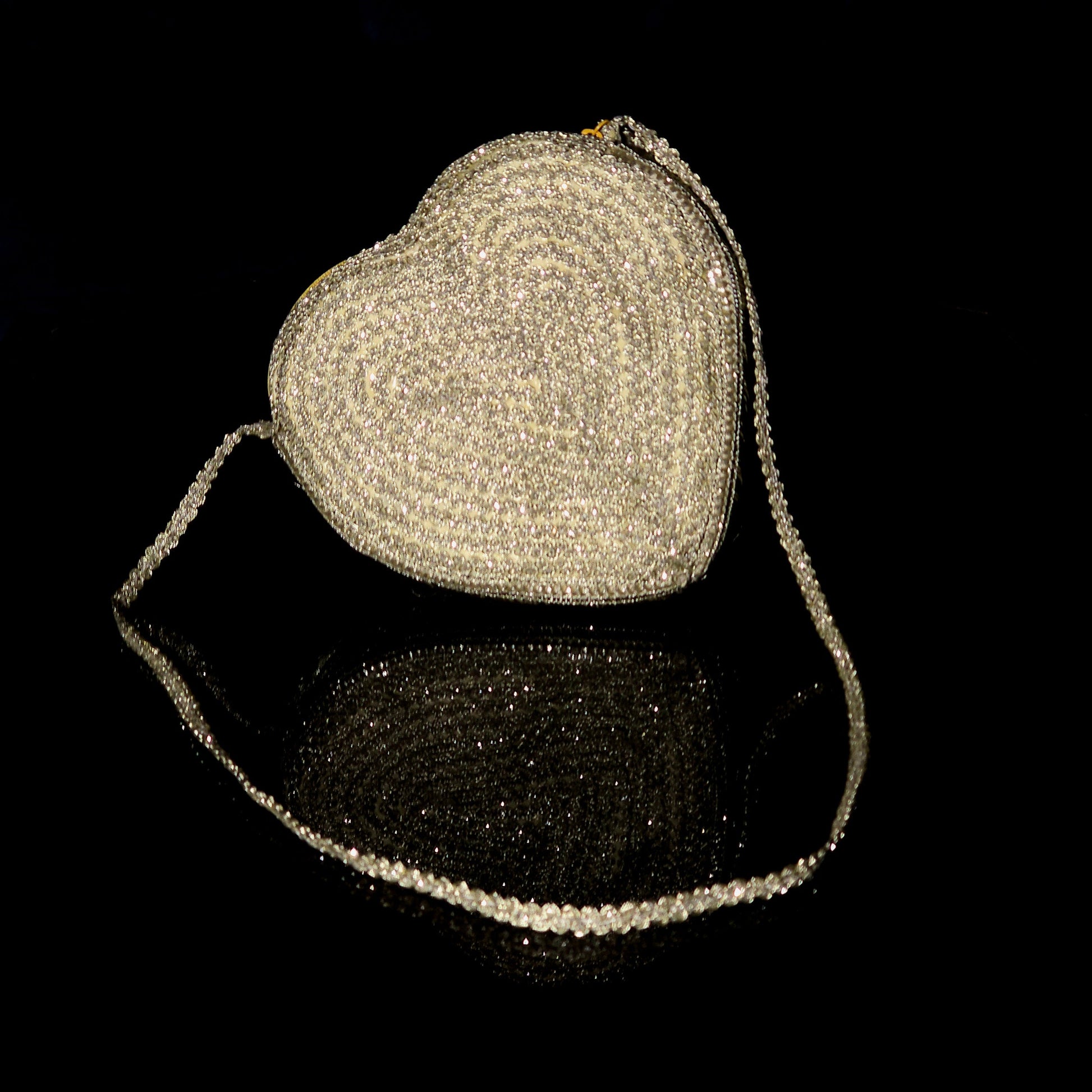 The Moonlit Heart - The Glow of Dreams & The Spark of Stars