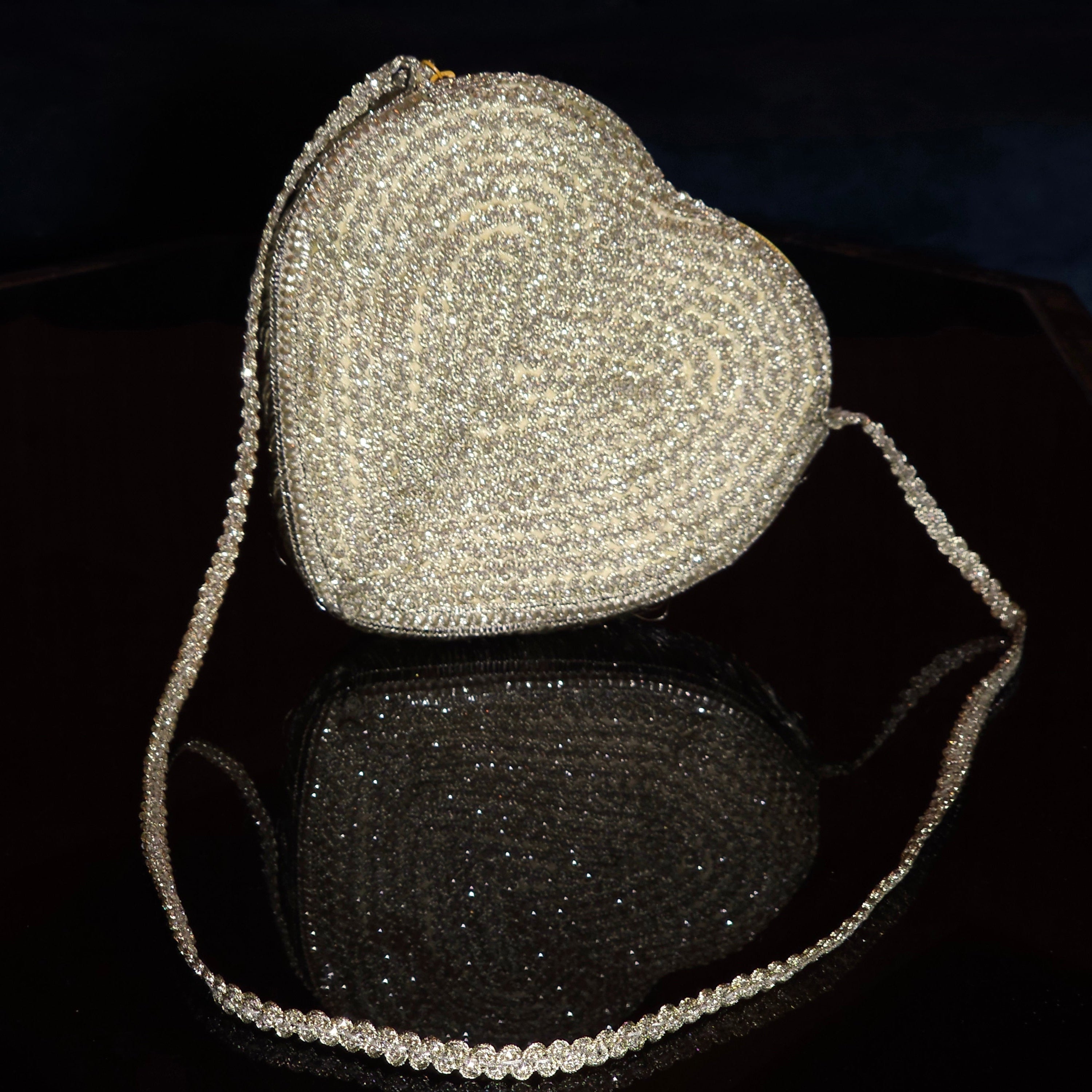 The Moonlit Heart - The Glow of Dreams & The Spark of Stars