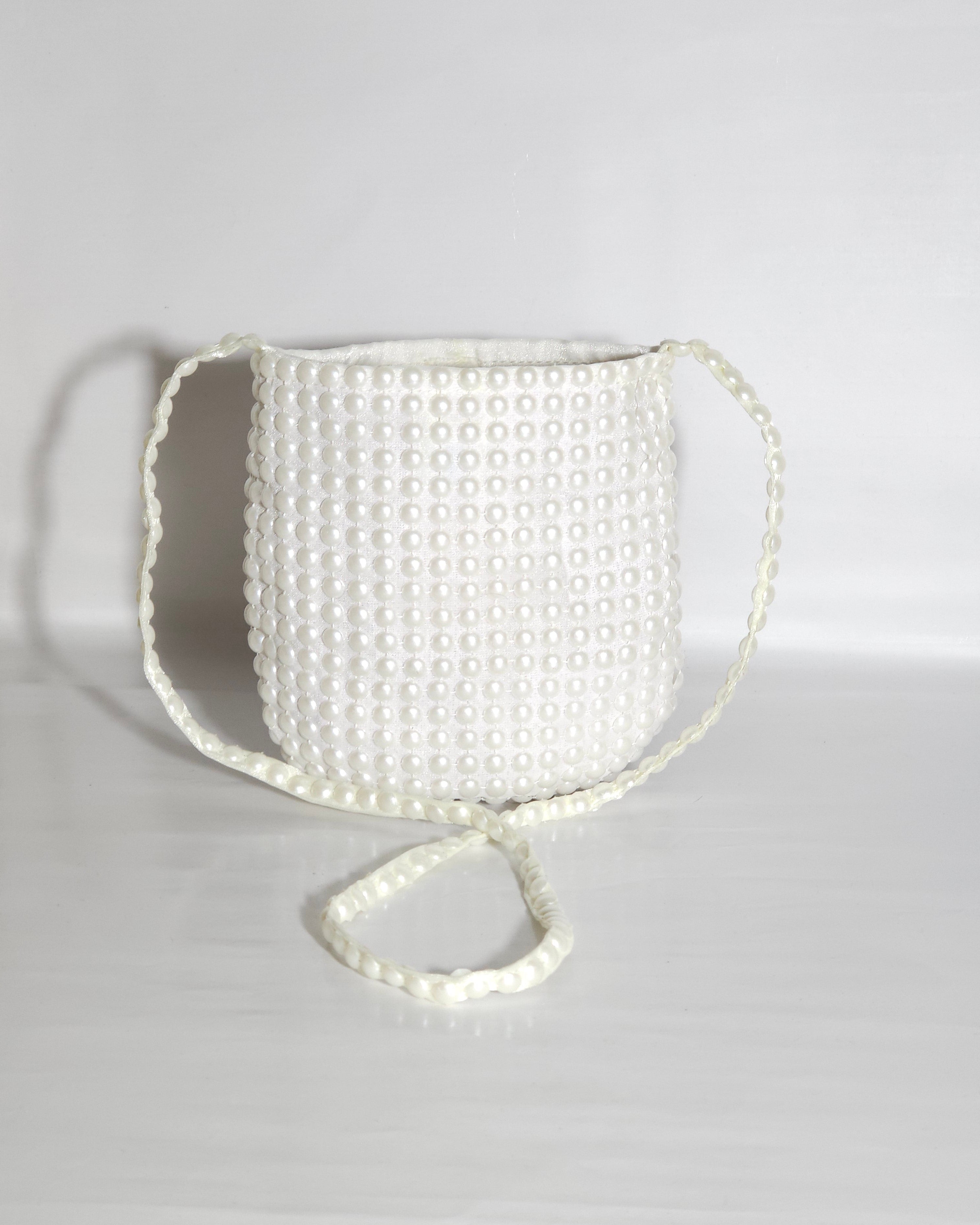 The Half Pearl – A Whisper of Moonstone Magic