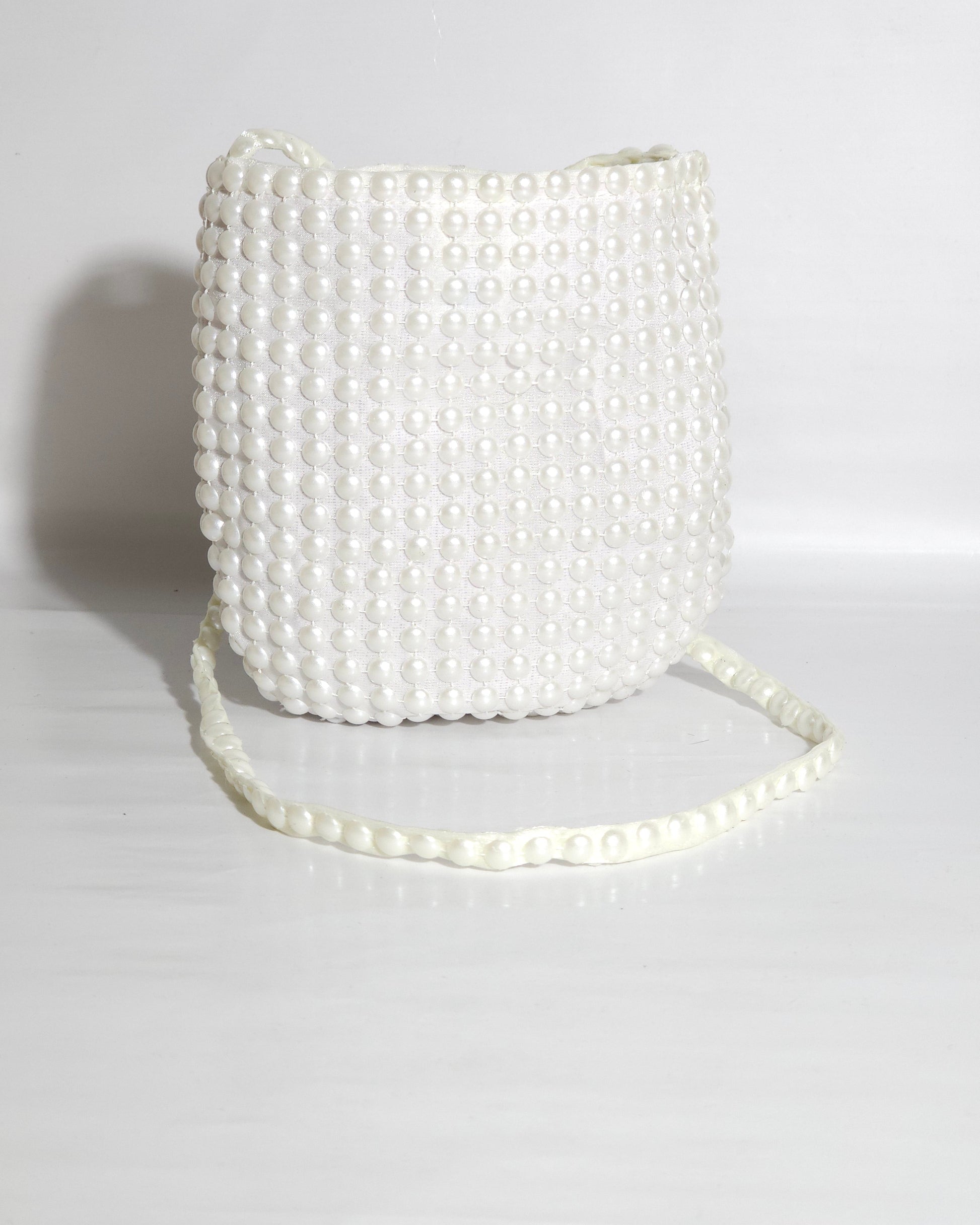 The Half Pearl – A Whisper of Moonstone Magic