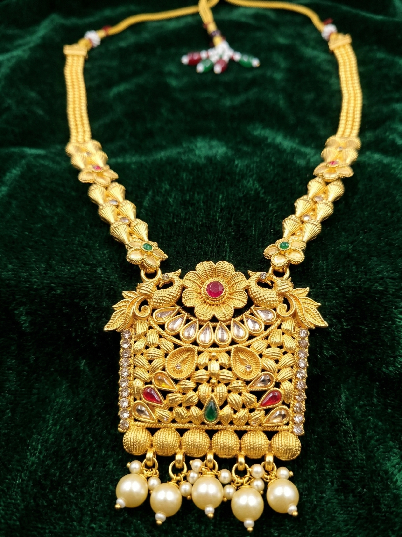 Mandira Drape Necklace Set