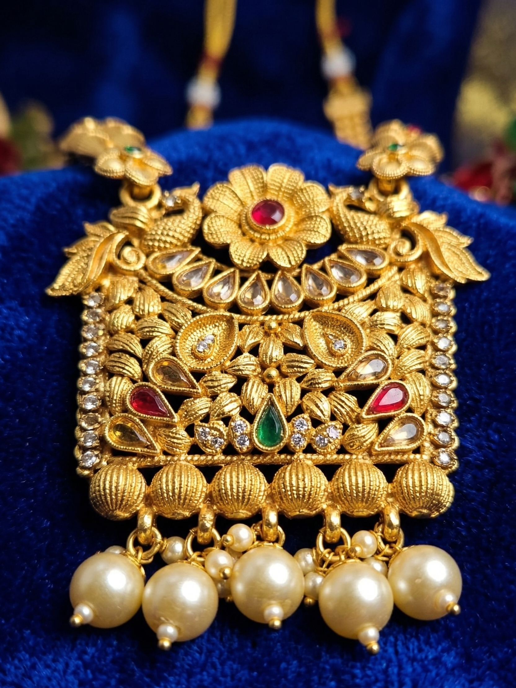 Mandira Drape Necklace Set