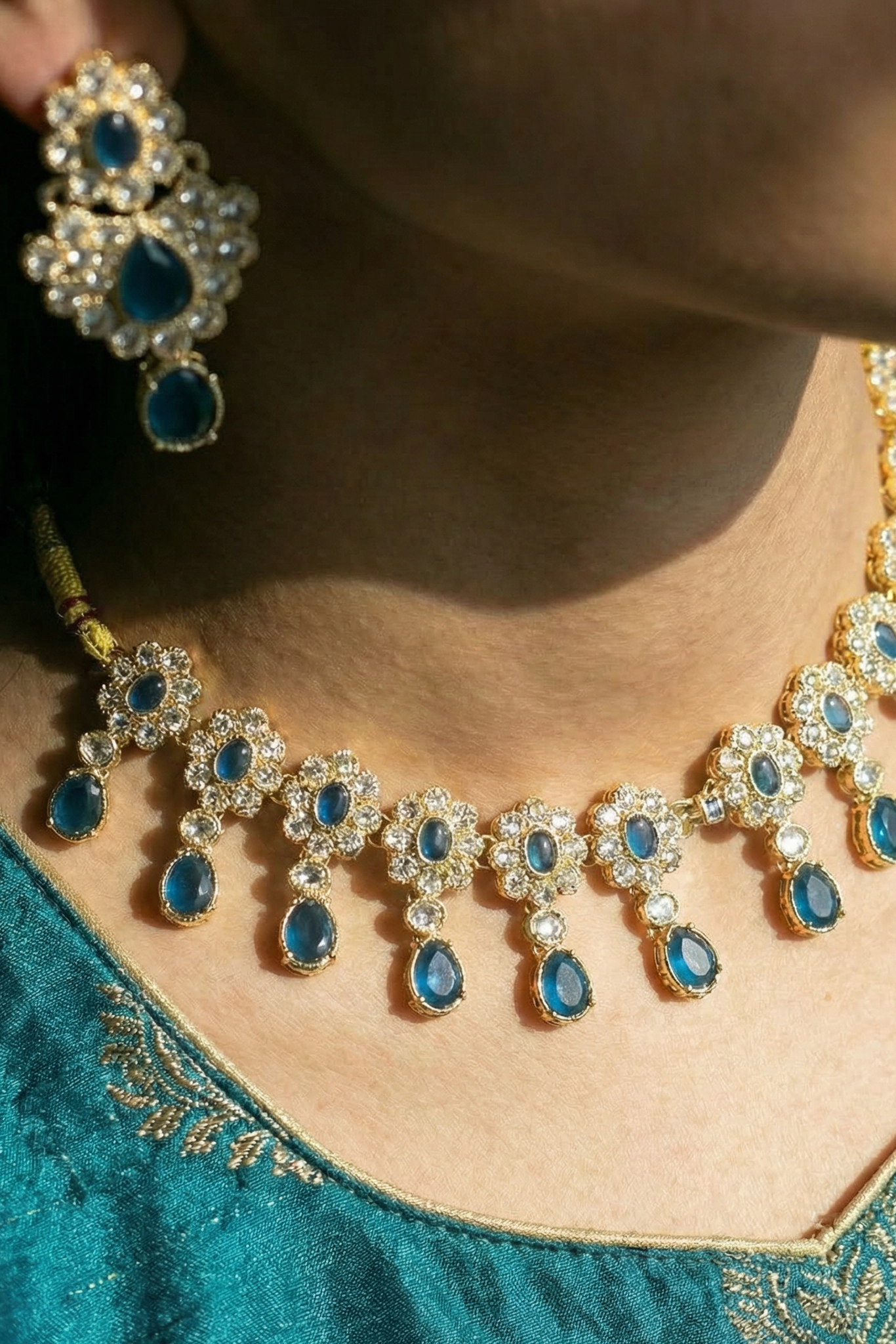 Azure Cascade Choker Set